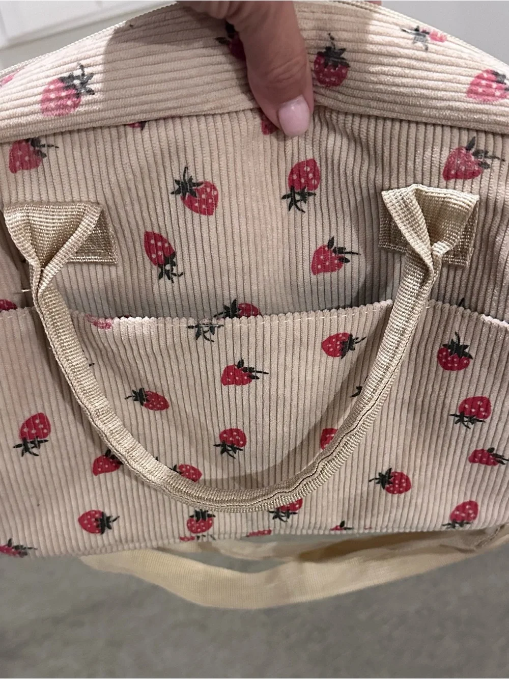 Large Strawberry Print Cream Lunch Tote
